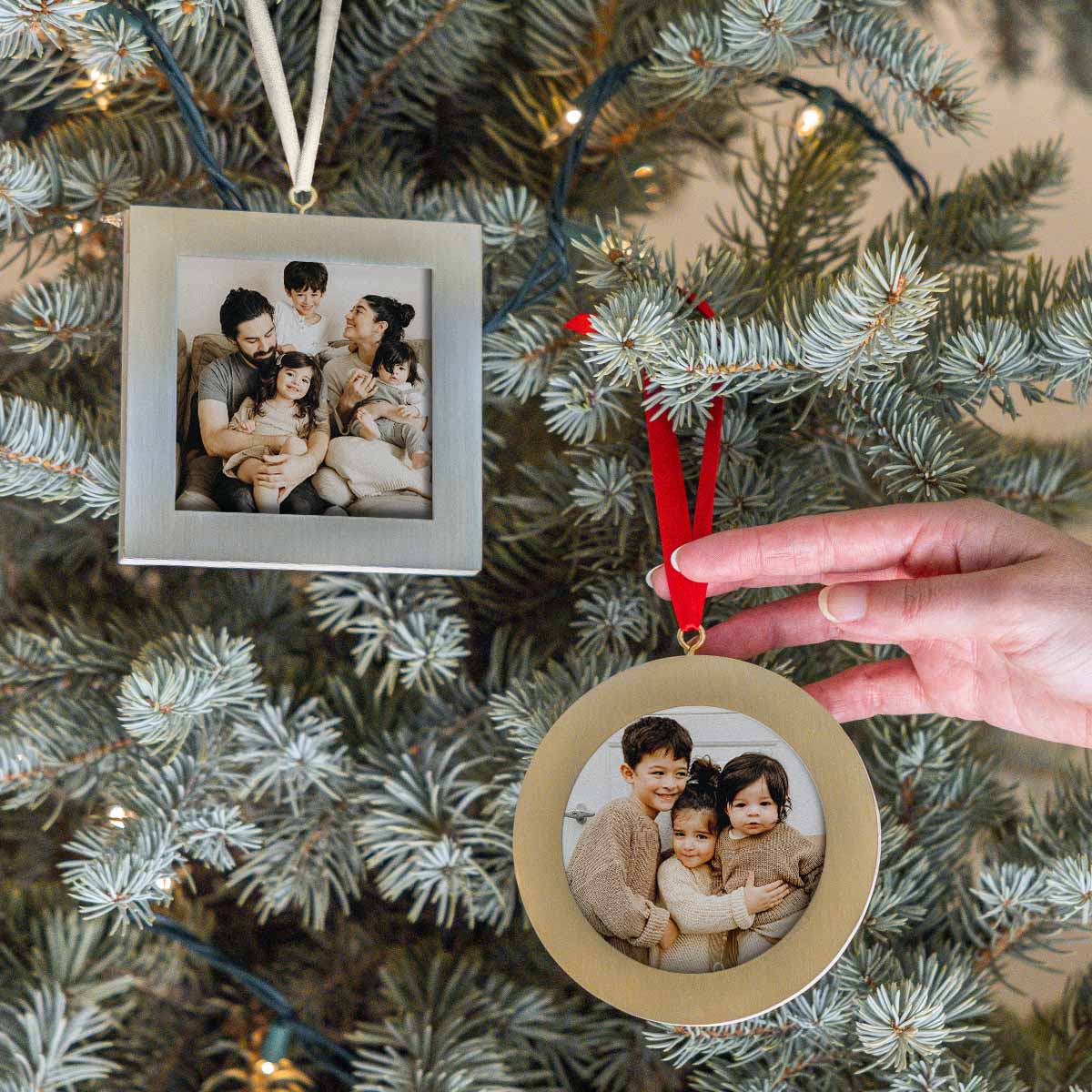 Photo Display Ornament