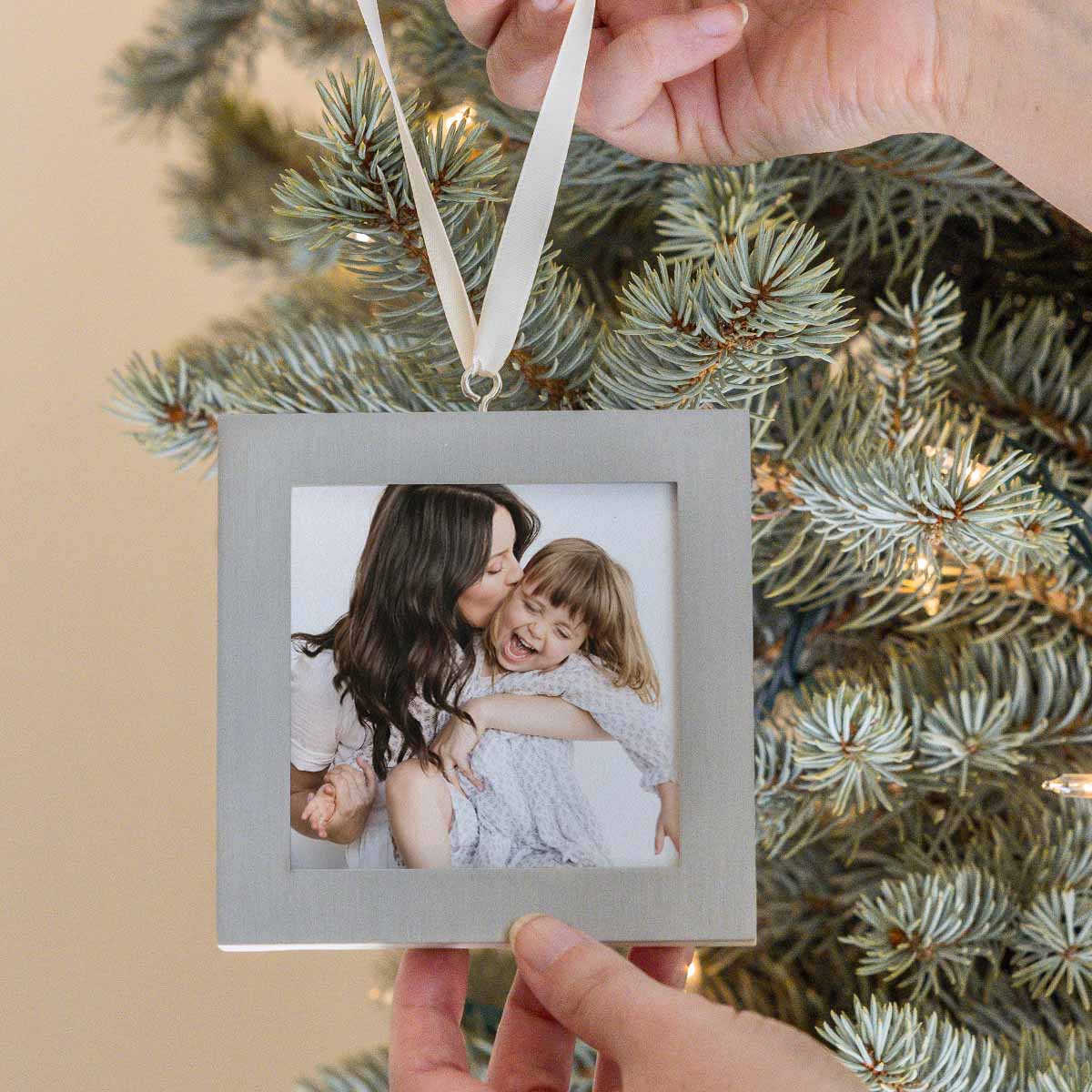 Photo Display Ornament