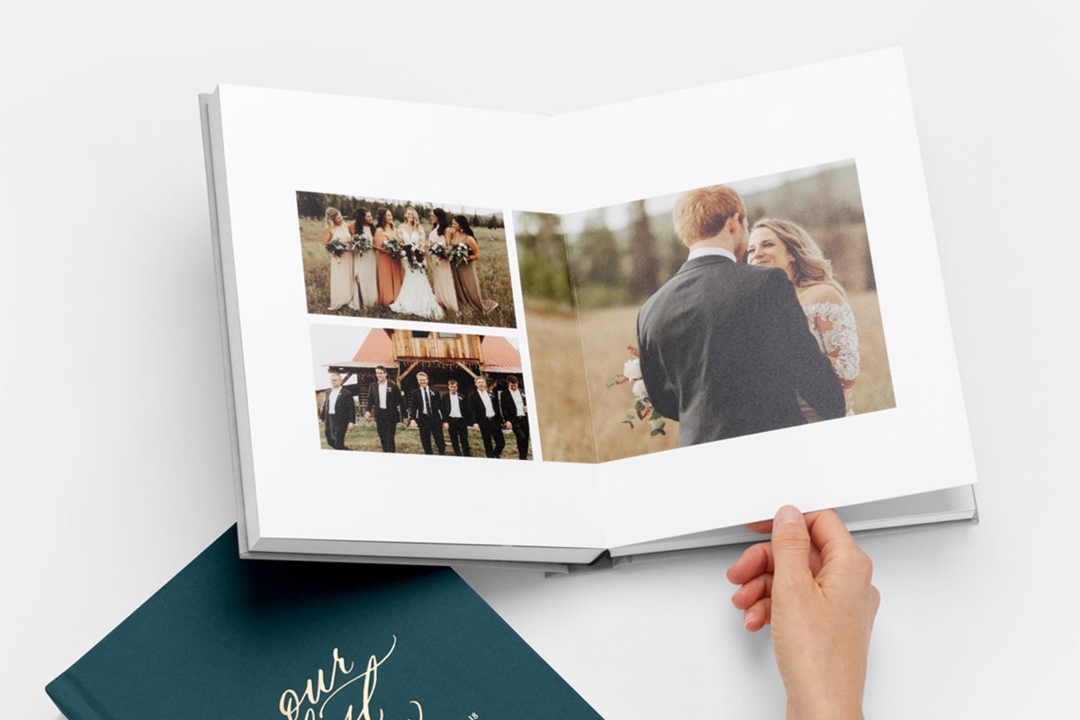 Close up of Layflat photo album’s linen cover in four different colors